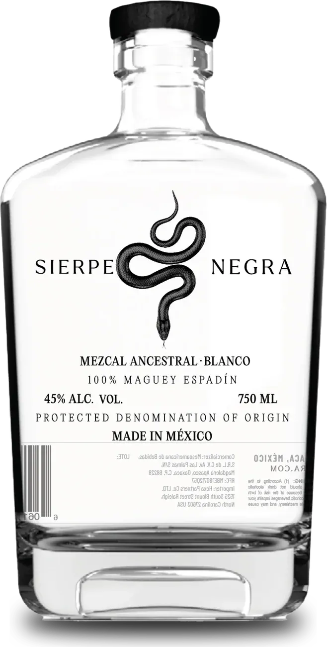 Botella de mezcal ancestral Sierpe Negra